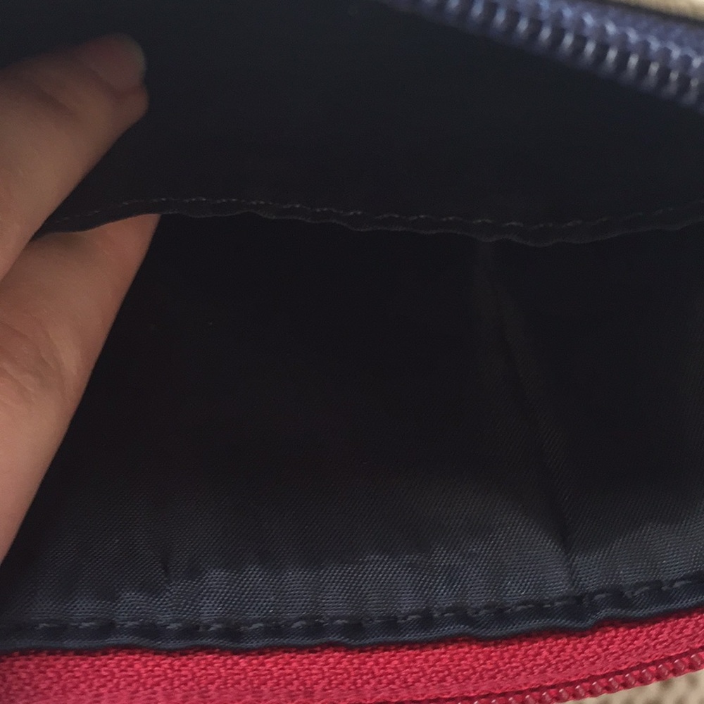 🔔🕊️LAST CHANCE NWOT Tommy Hilfiger Cream/Red/Blue Crossbody Purse - Picture 6 of 8